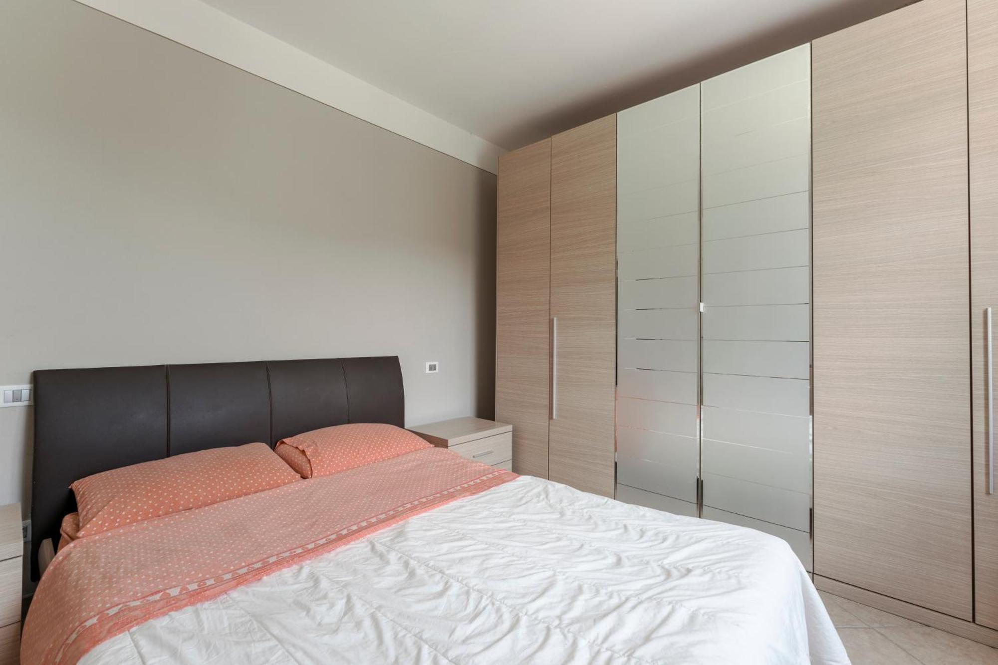 Matteotti Apartments เดเซนซาโนเดลการ์ดา ภายนอก รูปภาพ