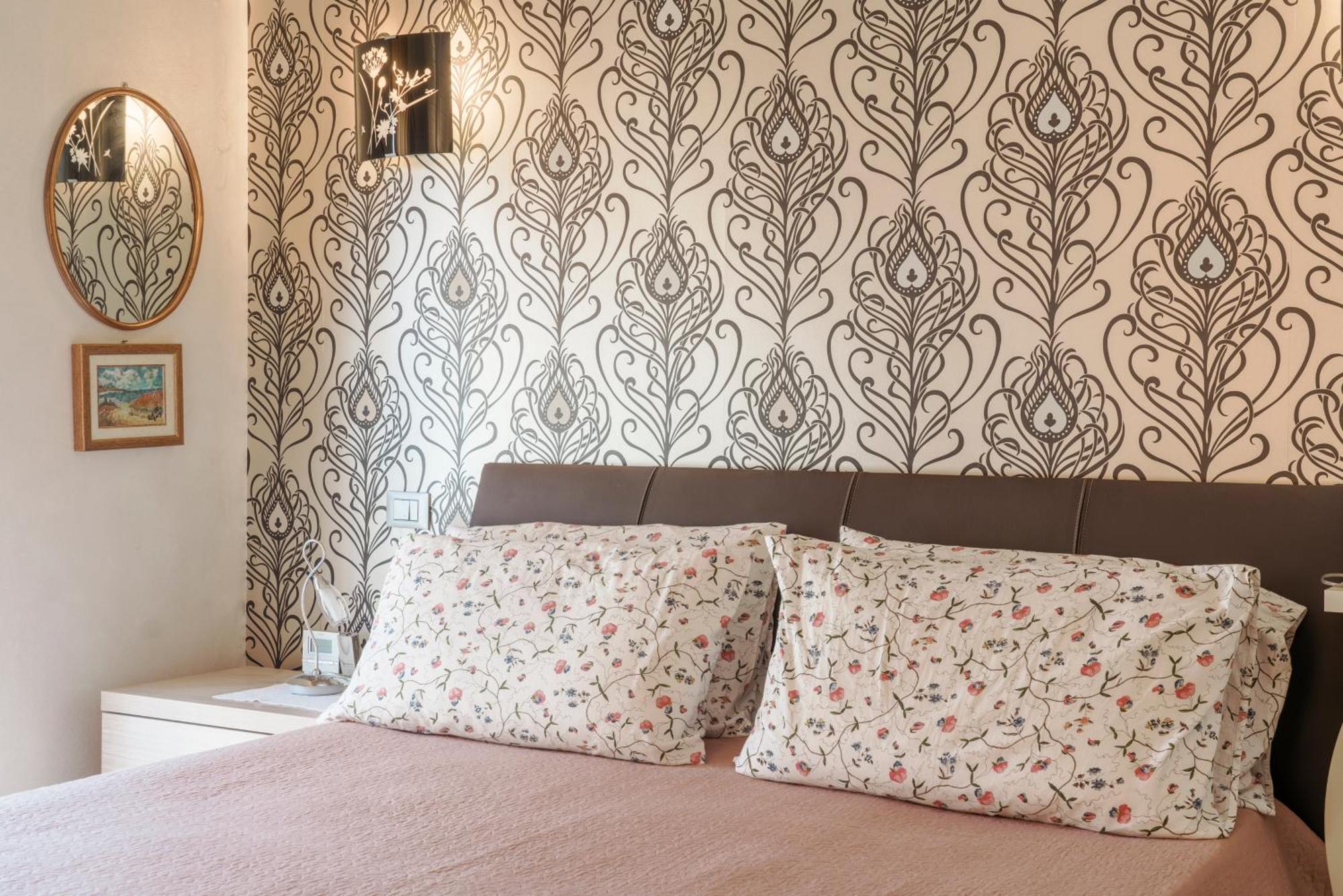 Matteotti Apartments เดเซนซาโนเดลการ์ดา ภายนอก รูปภาพ